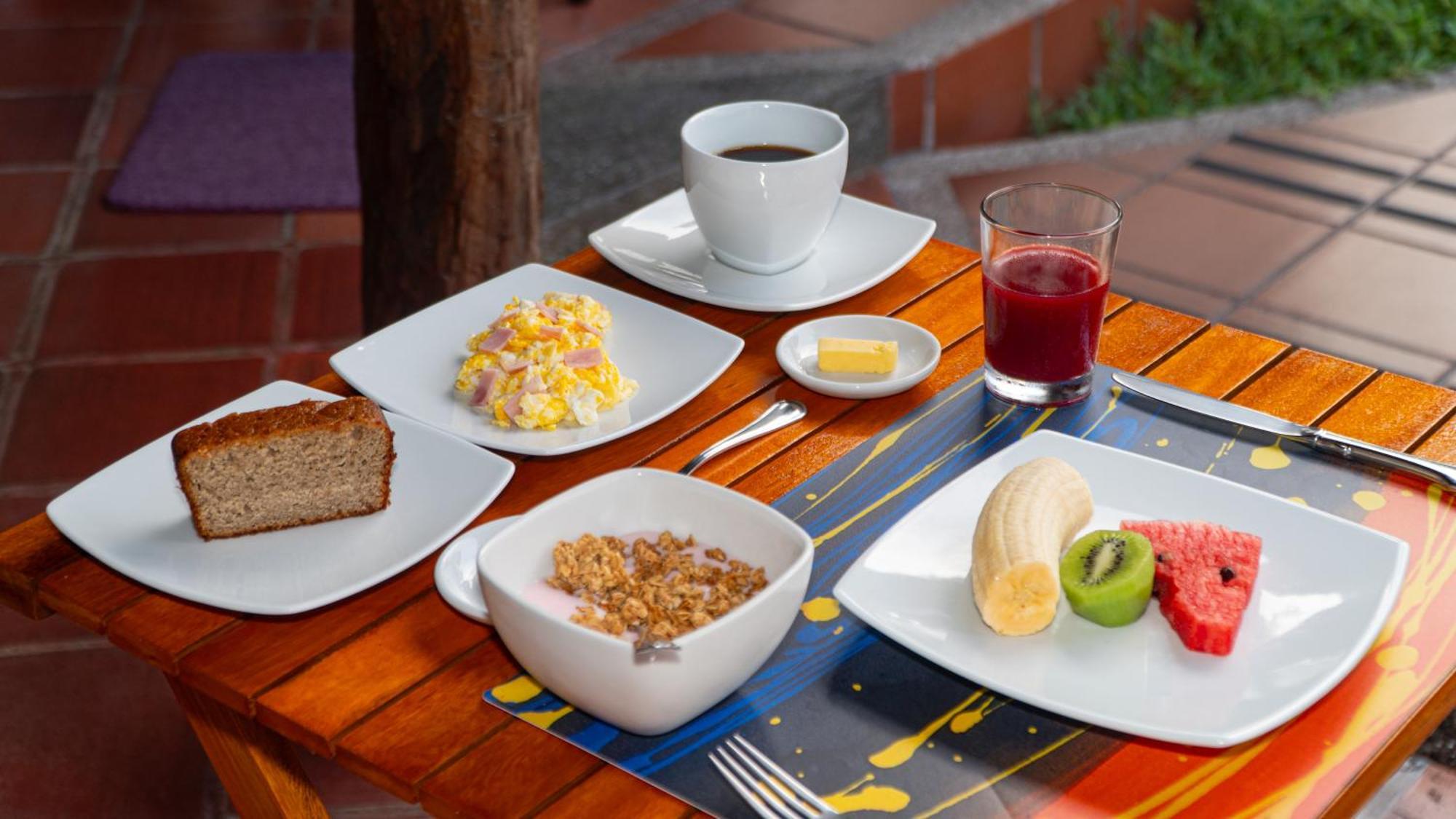 Hotel Galapagos Suites B&B ปูแอร์โตอาโยรา ภายนอก รูปภาพ