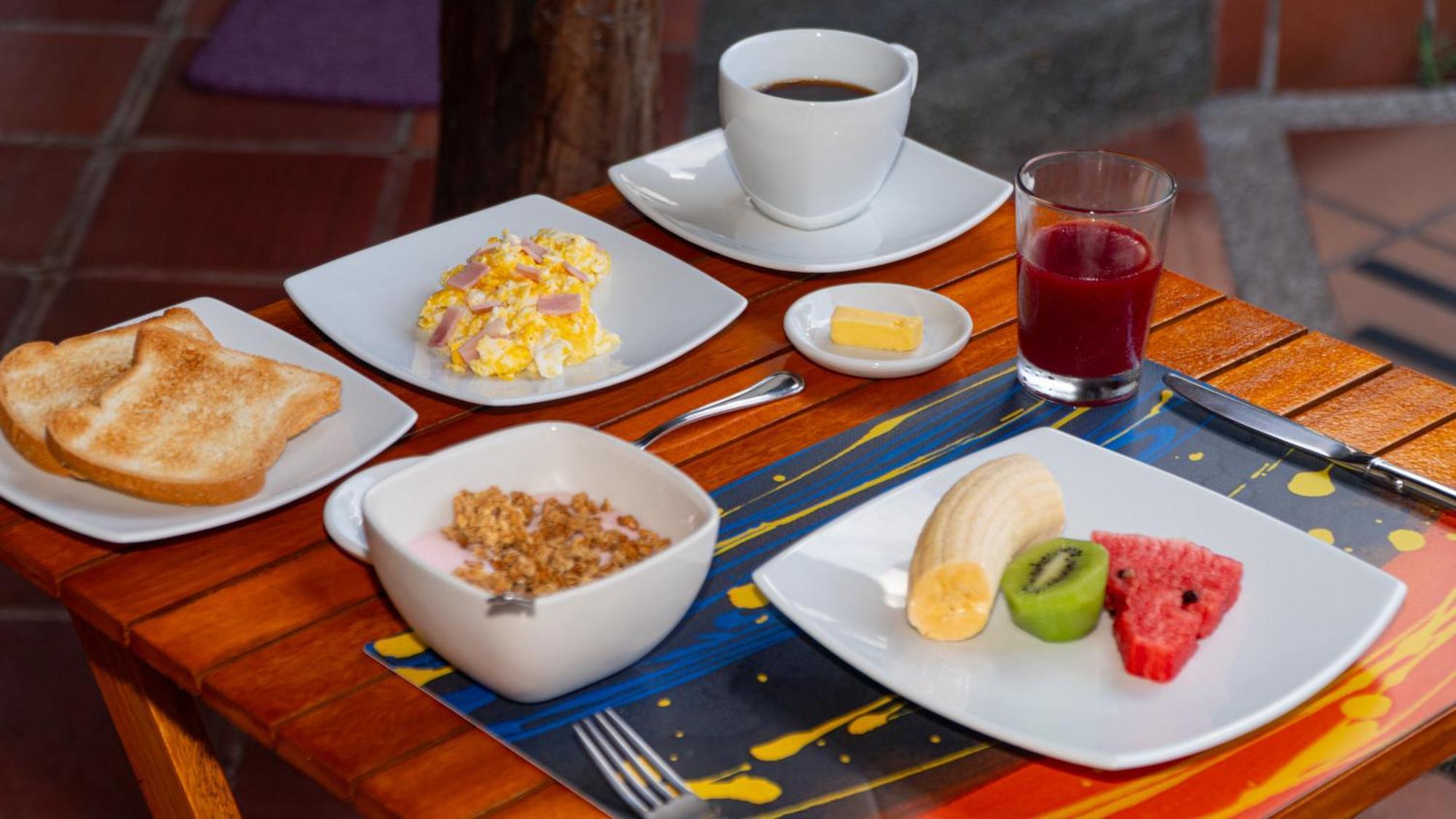 Hotel Galapagos Suites B&B ปูแอร์โตอาโยรา ภายนอก รูปภาพ